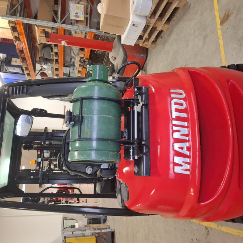 Maststapler Manitou MI25G