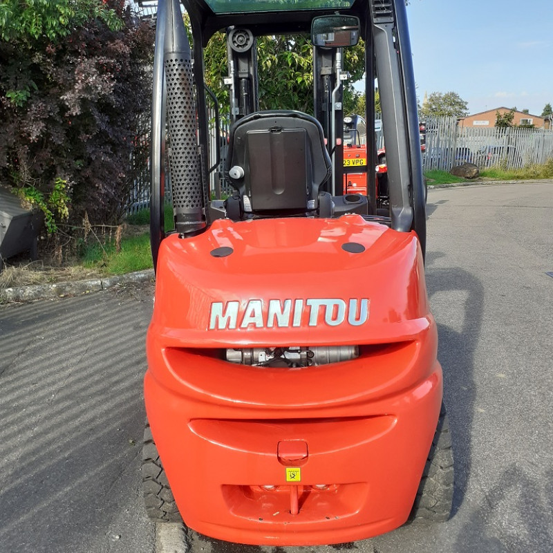 Maststapler Manitou MI25D