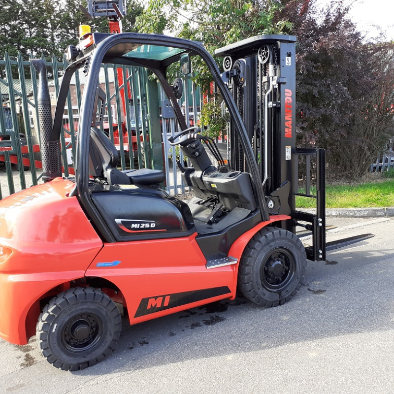 Maststapler Manitou MI25D