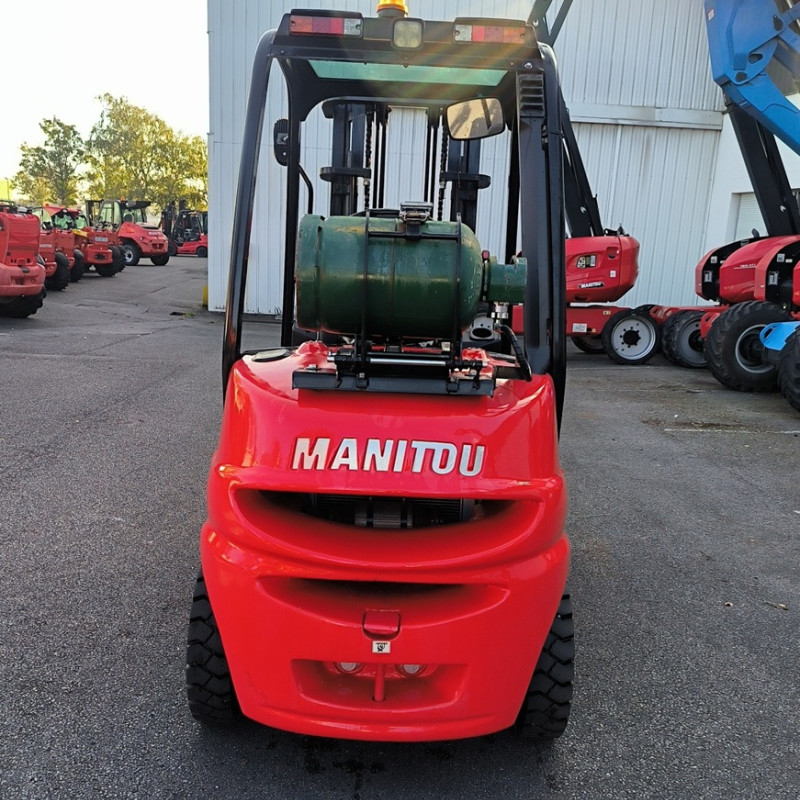 Maststapler Manitou MI 25 G ST5