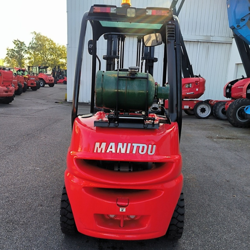 Maststapler Manitou MI 25 G ST5