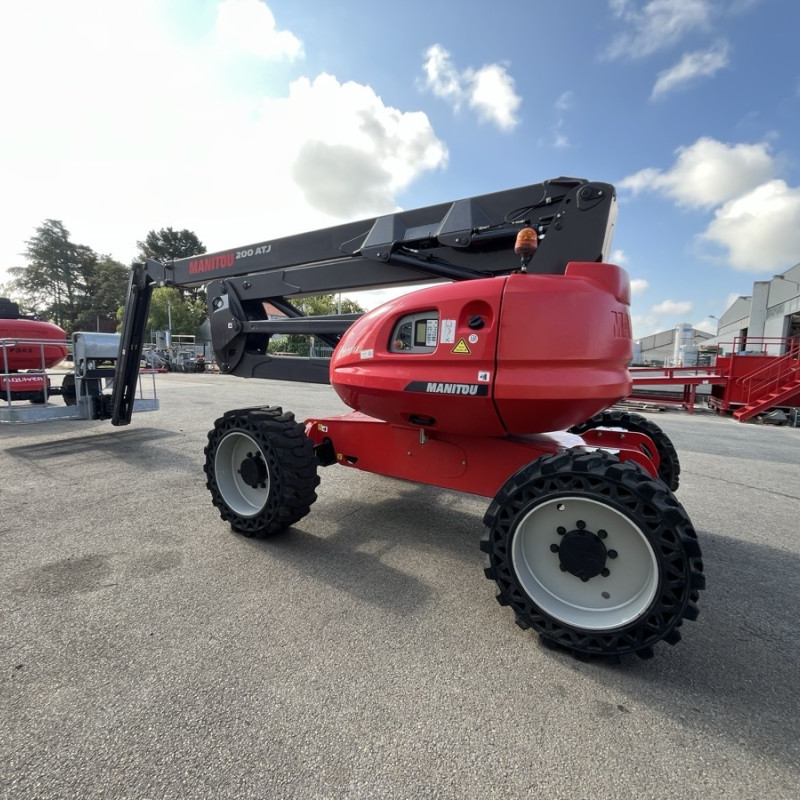 Hubarbeitsbühne Manitou 200ATJ