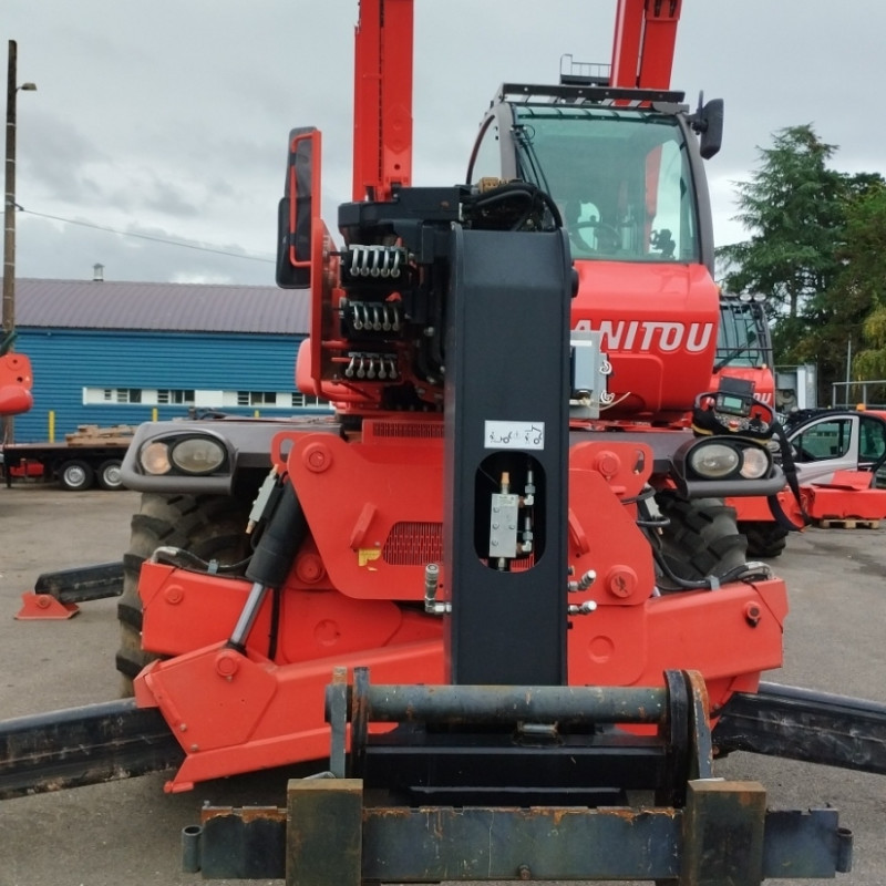 Drehbarer Teleskoplader Manitou MRT2150+