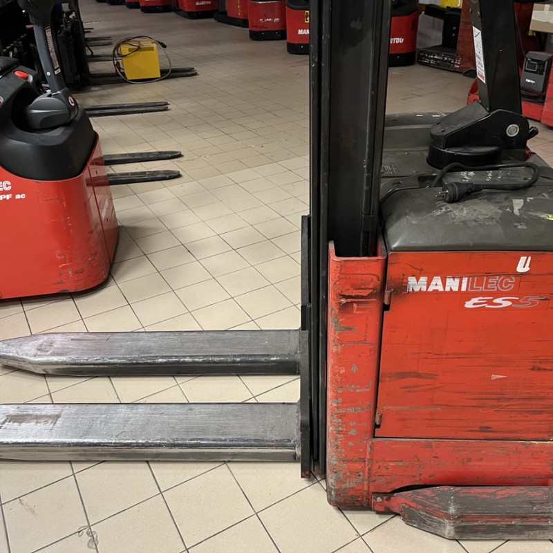 Lagertechnikgeräte Manitou ES 513