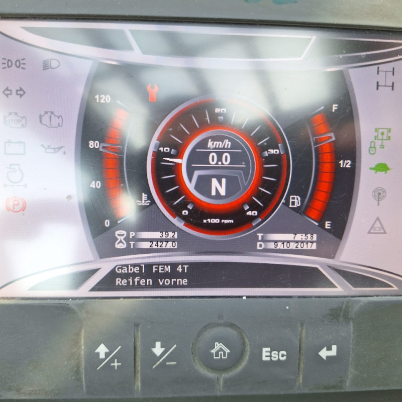 Drehbarer Teleskoplader Manitou MRT 1840 EASY