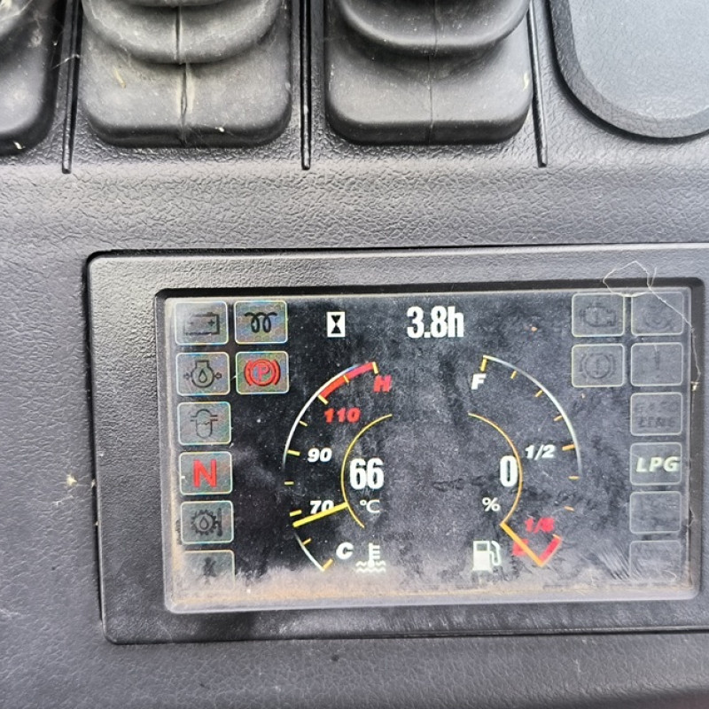 Maststapler Manitou MI 25 G ST5