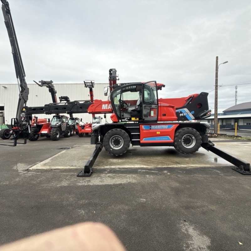 Drehbarer Teleskoplader Manitou MRT2260E