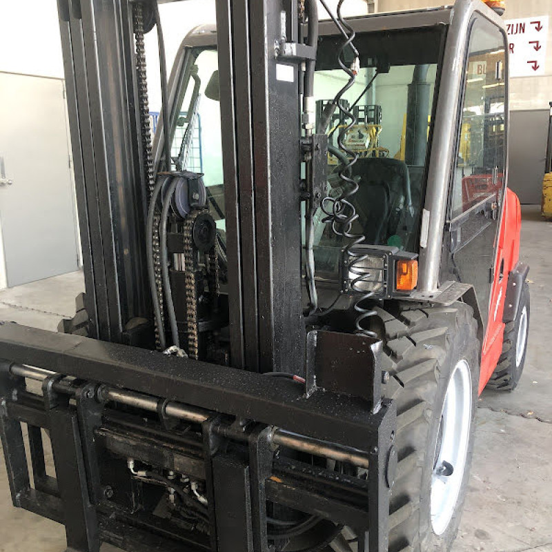 Maststapler Manitou MH 25-4