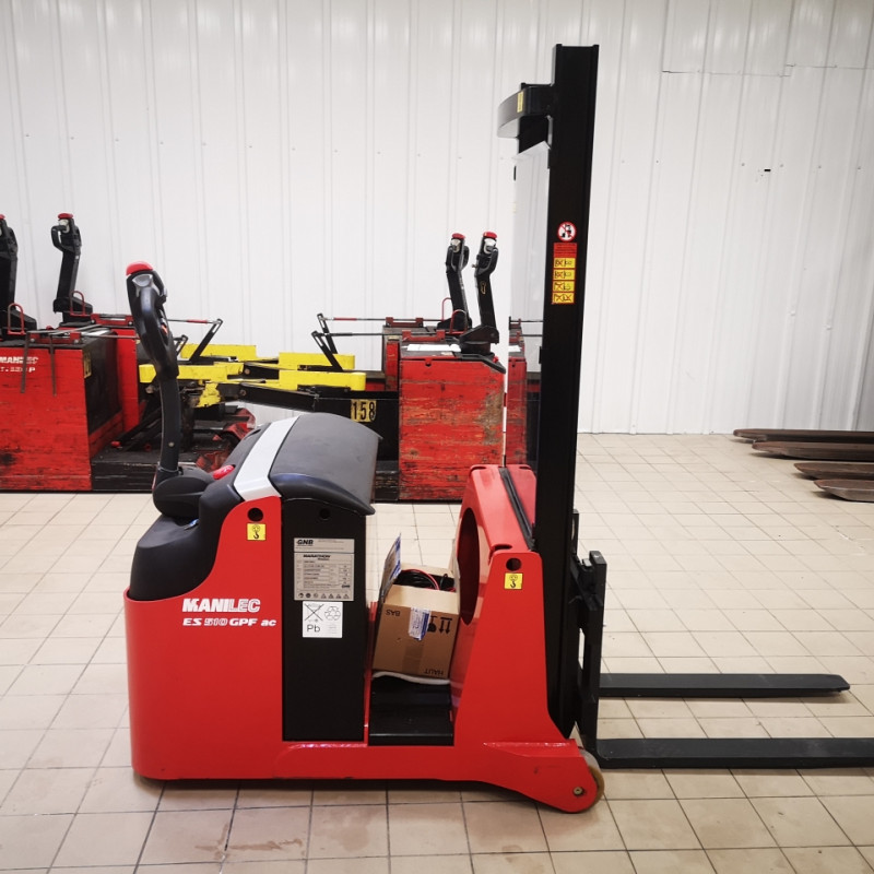 Lagertechnikgeräte Manitou ES510GPFS15