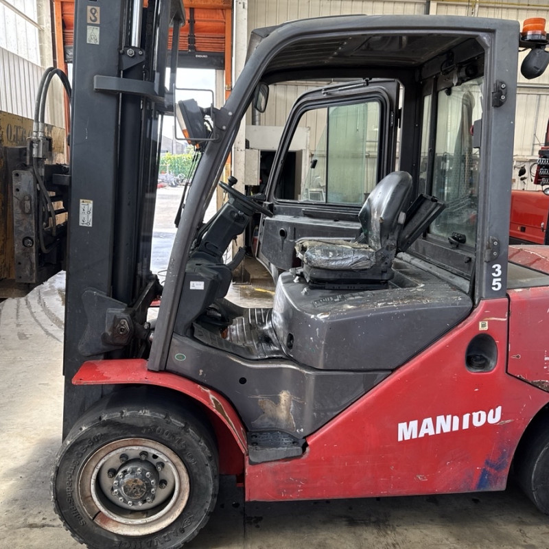 Maststapler Manitou MI50 D