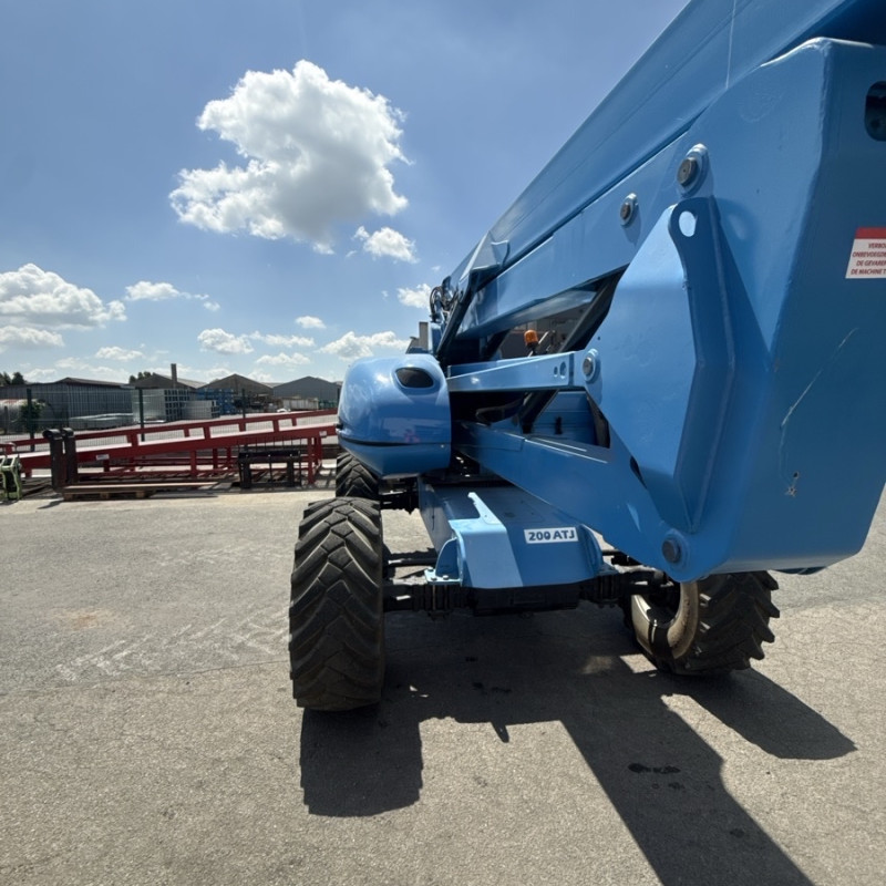 Hubarbeitsbühne Manitou 200ATJ