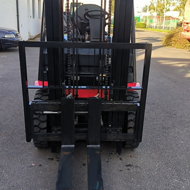 Wózek widłowy Manitou MI 25 G ST5