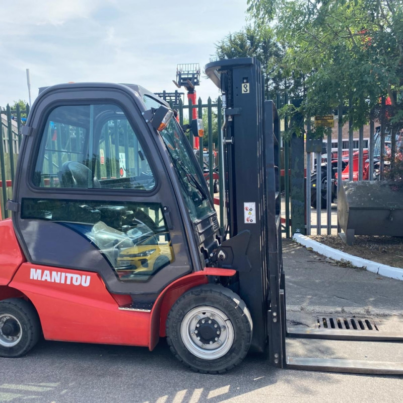 Wózek widłowy Manitou MI25D