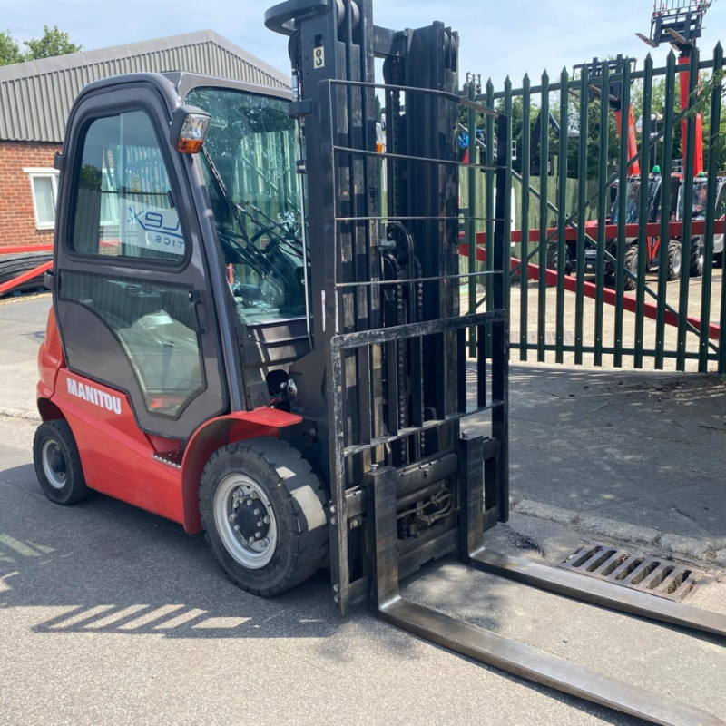 Wózek widłowy Manitou MI25D