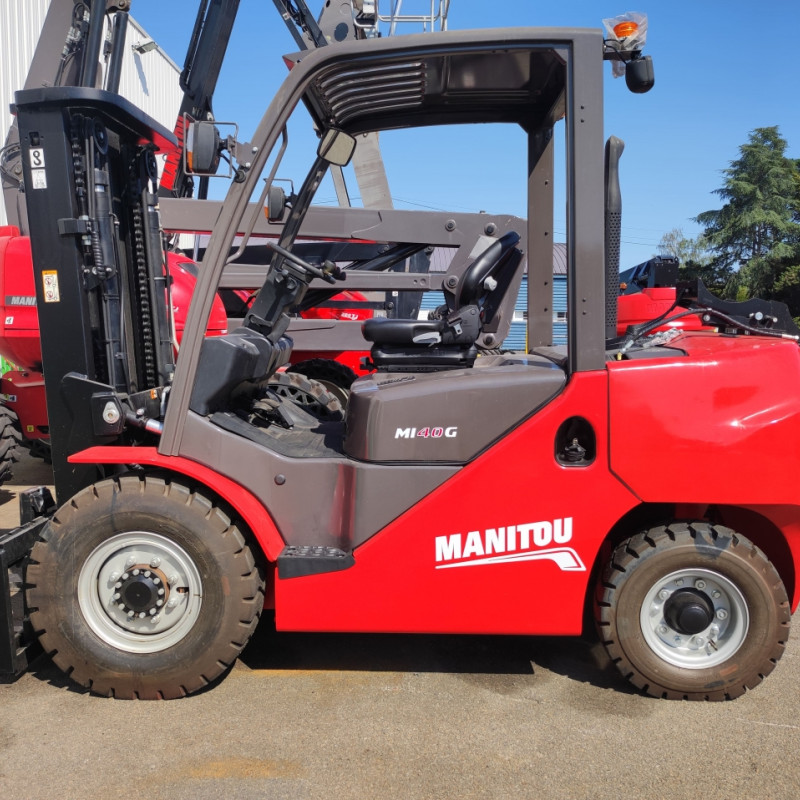 Maststapler Manitou MI40G S1 FOB