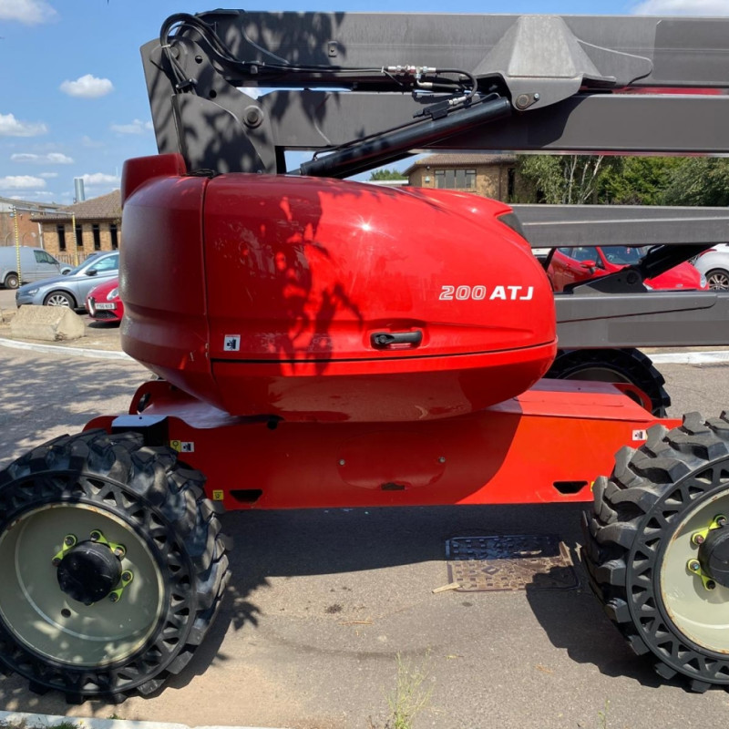 Hubarbeitsbühne Manitou 200ATJ