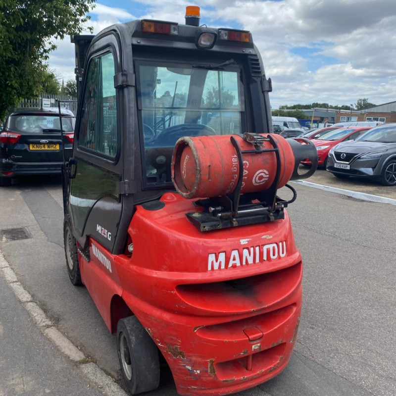 Wózek widłowy Manitou MI25G