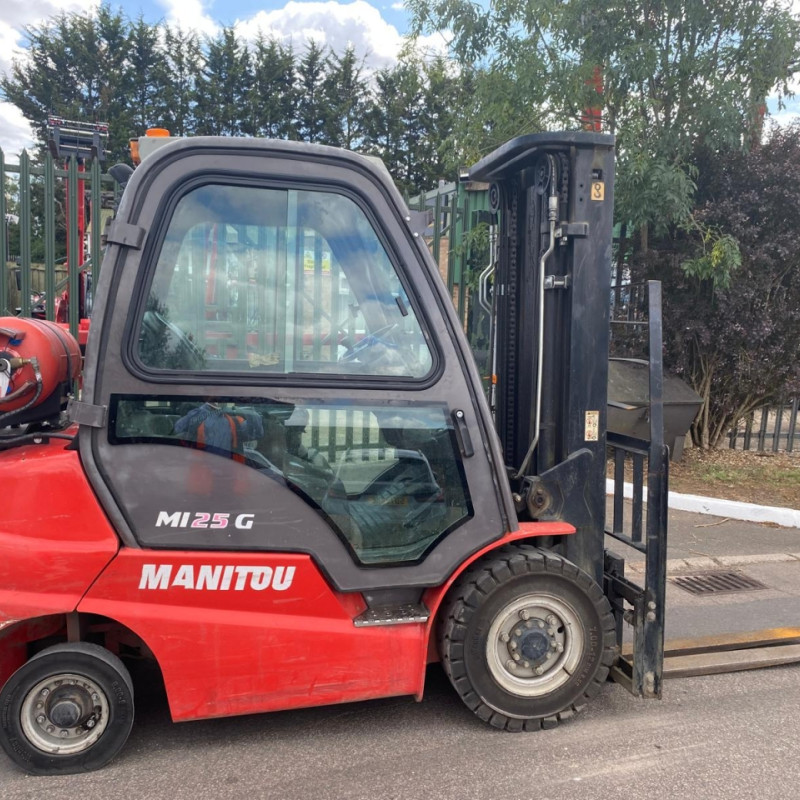 Wózek widłowy Manitou MI25G