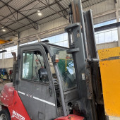 Maststapler Manitou MI50 D