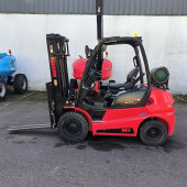 Maststapler Manitou MI 25 G ST5